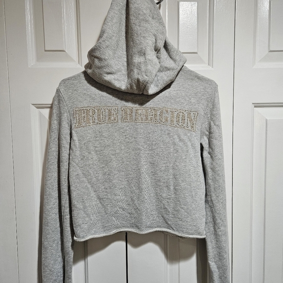 TRUE Religion Studded Bedazzled Gray Cropped Pintuck Pullover Hoodie Size Small - Picture 8 of 13